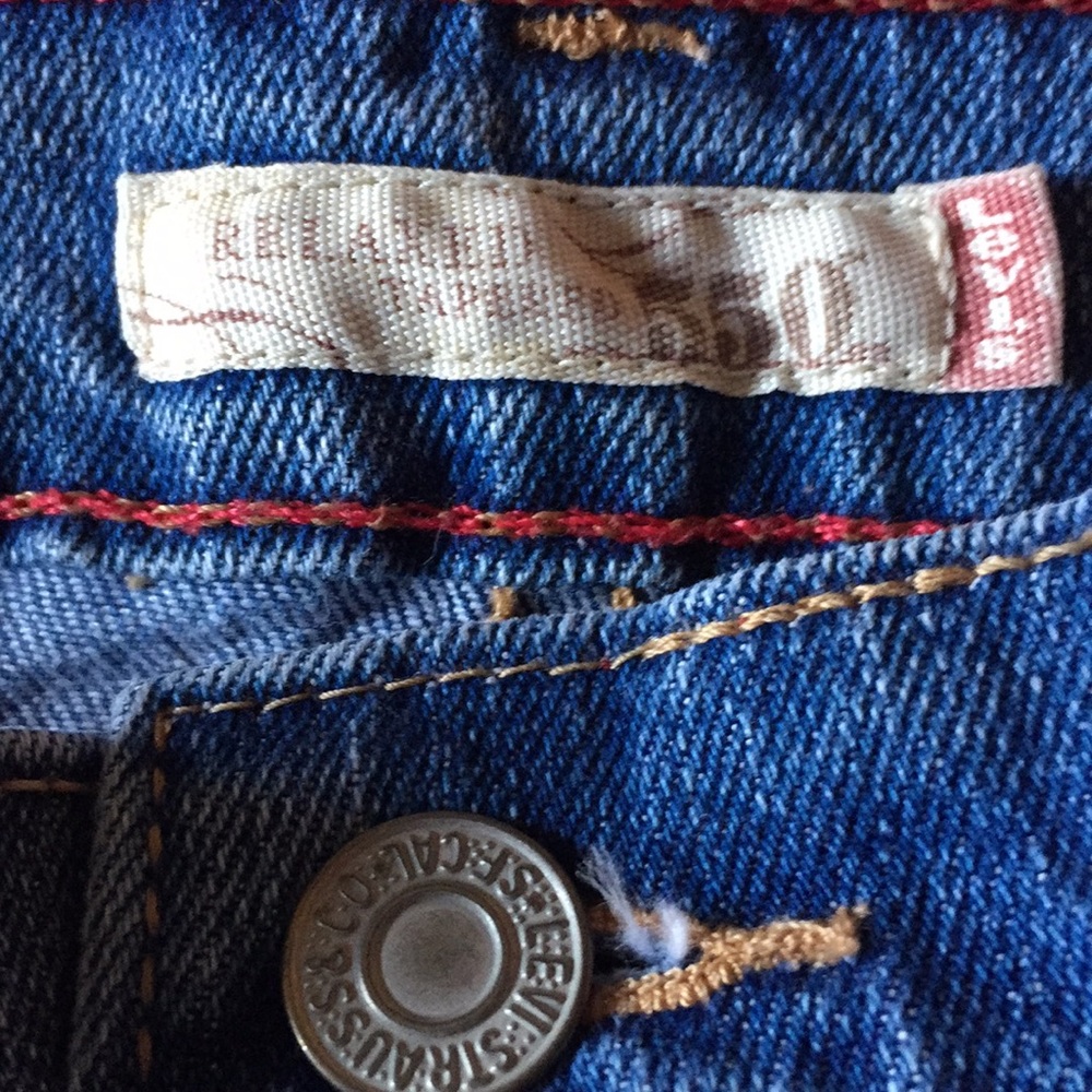 Vintage Levi’s 550 Relaxed Tapered Jeans - Picture 5 of 5